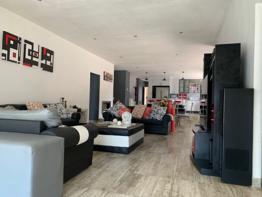 5 Bedroom Property for Sale in Cashan North West